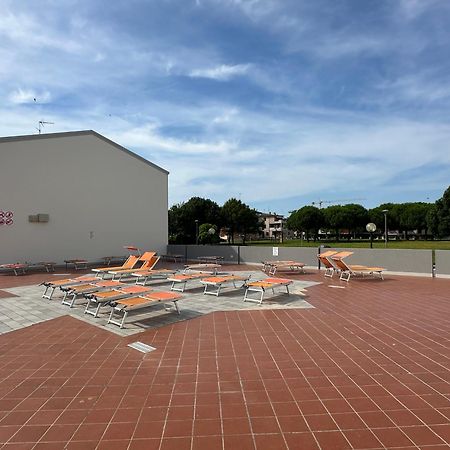 Villaggio Luna Swimmingpool- Agenzia Cocal Caorle Bagian luar foto
