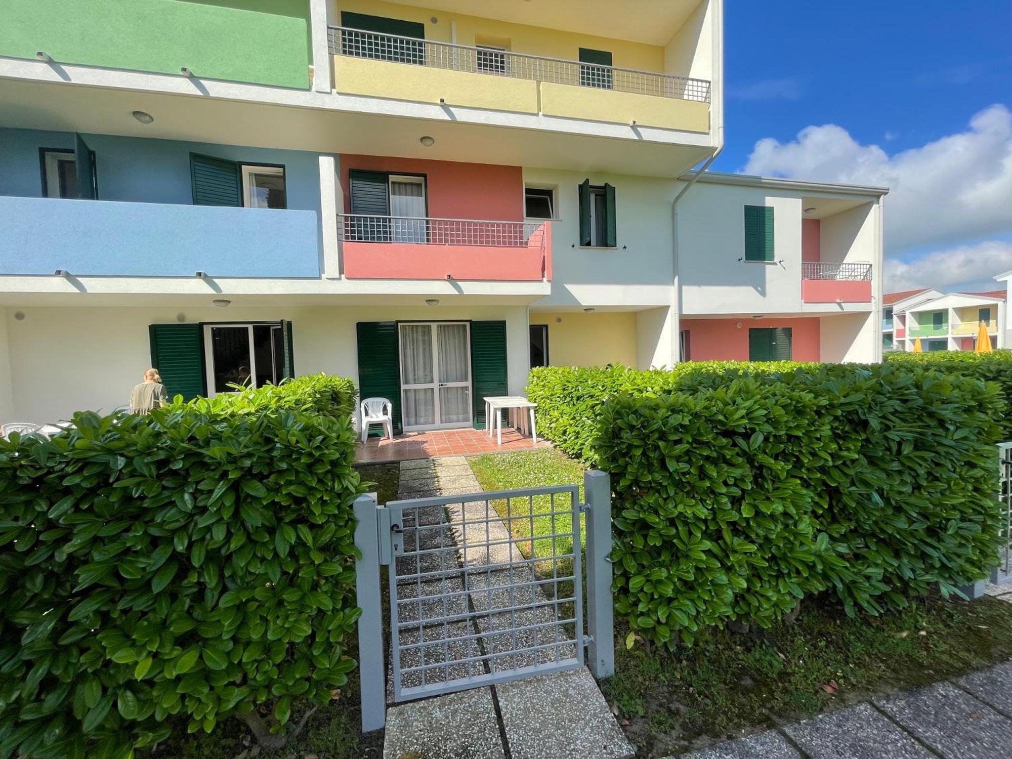 Villaggio Luna Swimmingpool- Agenzia Cocal Caorle Bagian luar foto