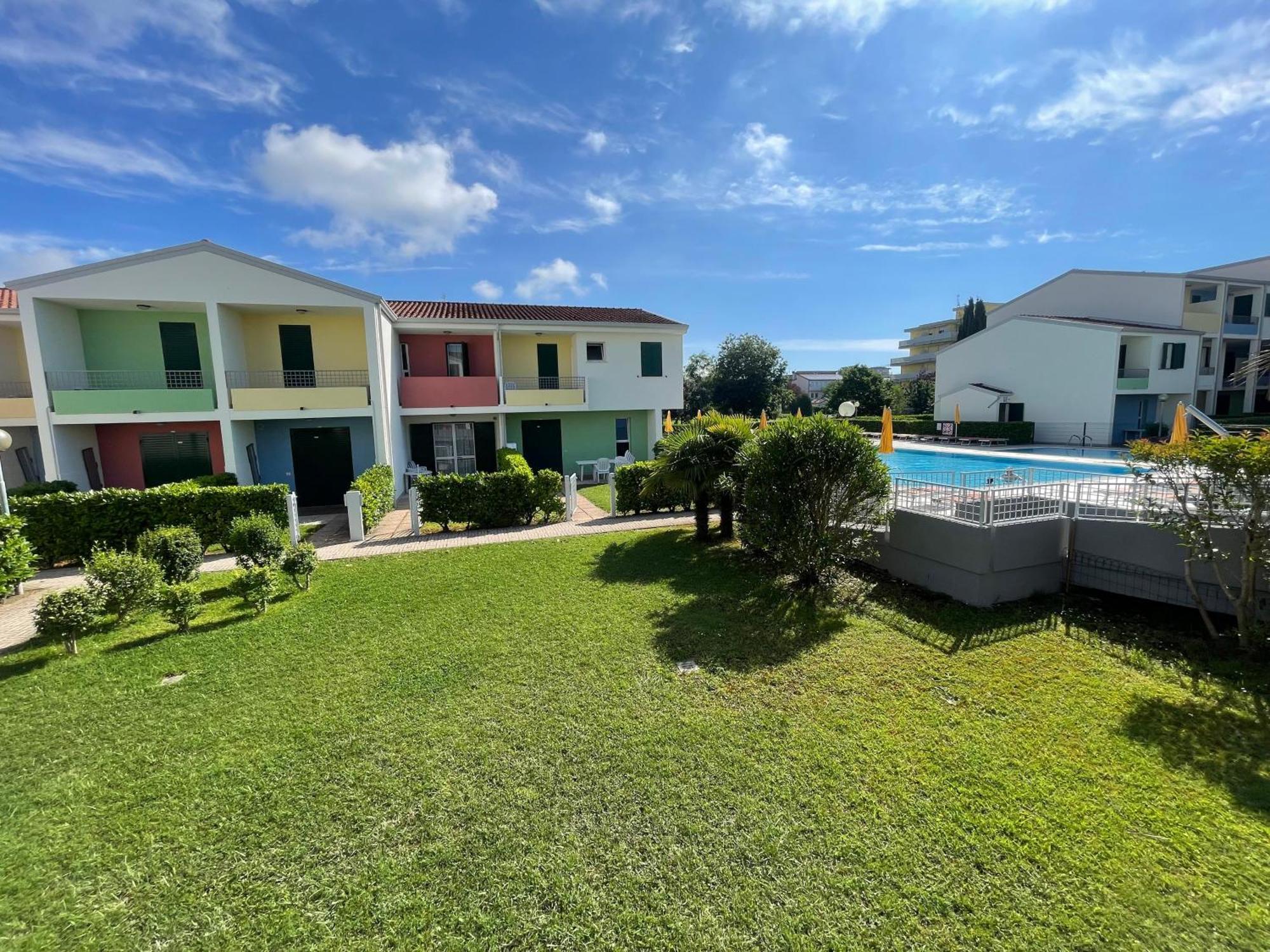Villaggio Luna Swimmingpool- Agenzia Cocal Caorle Bagian luar foto