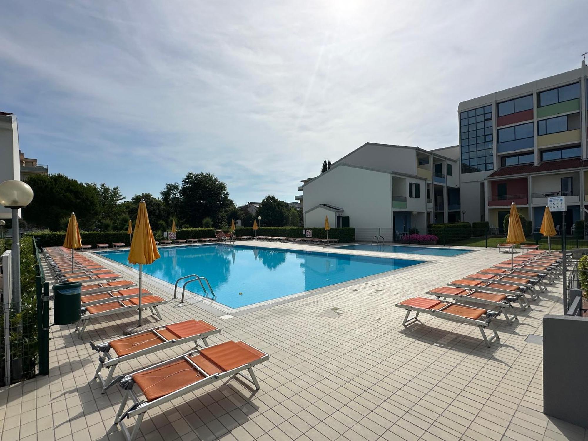Villaggio Luna Swimmingpool- Agenzia Cocal Caorle Bagian luar foto