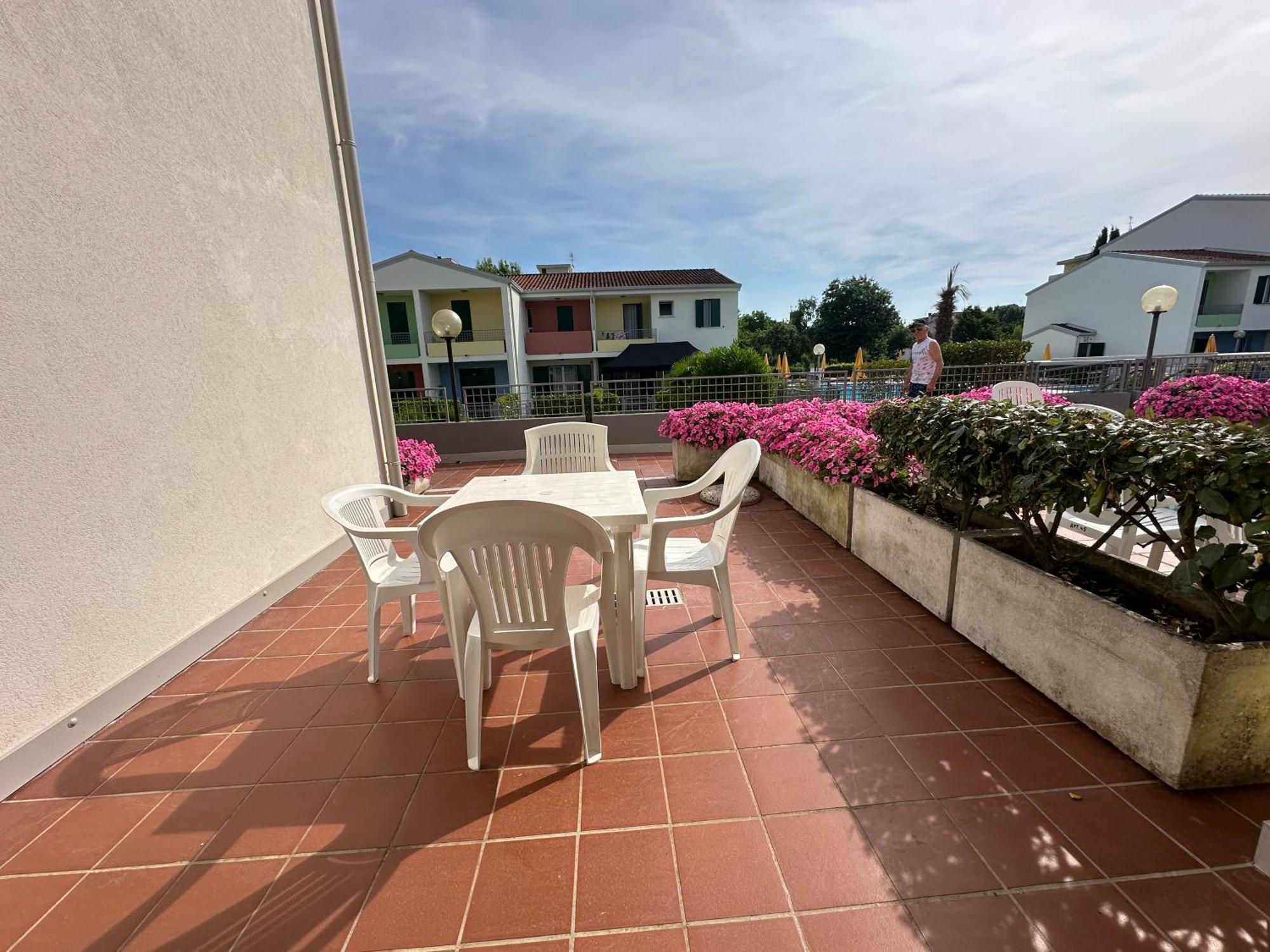 Villaggio Luna Swimmingpool- Agenzia Cocal Caorle Bagian luar foto